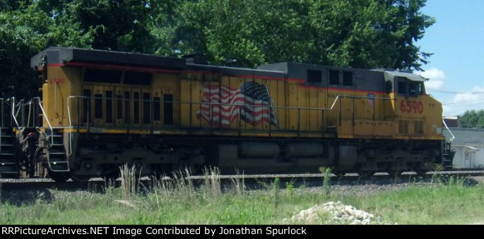 UP 6590, engineer's side and rear view